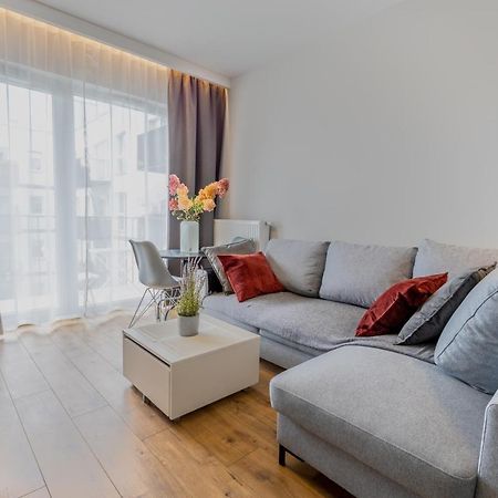 Home Apartament Metro Mlociny 97 바르샤바 외부 사진