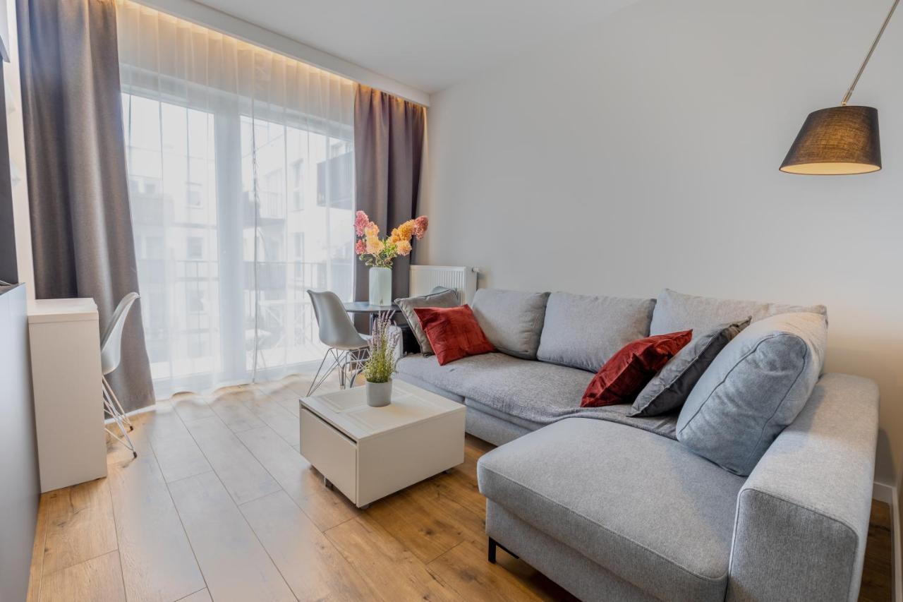 Home Apartament Metro Mlociny 97 바르샤바 외부 사진