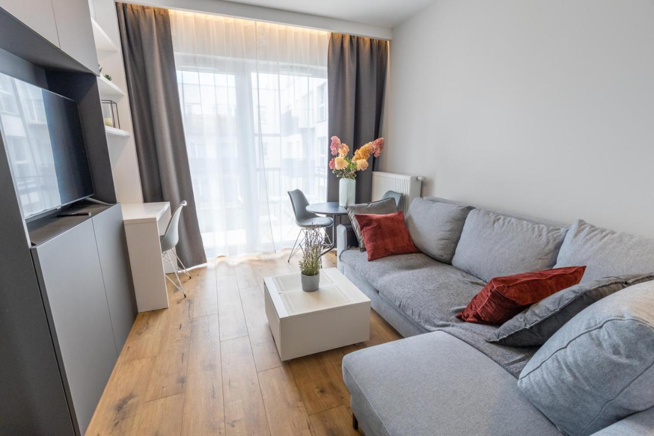 Home Apartament Metro Mlociny 97 바르샤바 외부 사진